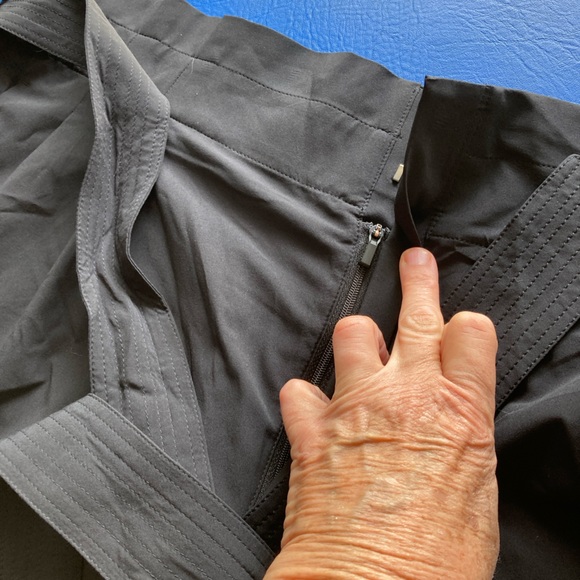 Athlete womens skyline shorts size 22 black polyester elastic back waist - Picture 4 of 5